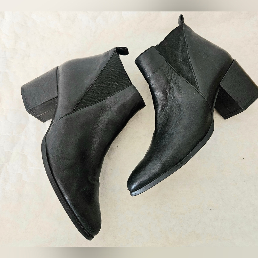Steve Madden Leather Heel Booties